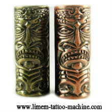 Material de sujeción del tatuaje Skull Emboss Tubo de aleación del tatuaje 25 mm apretones